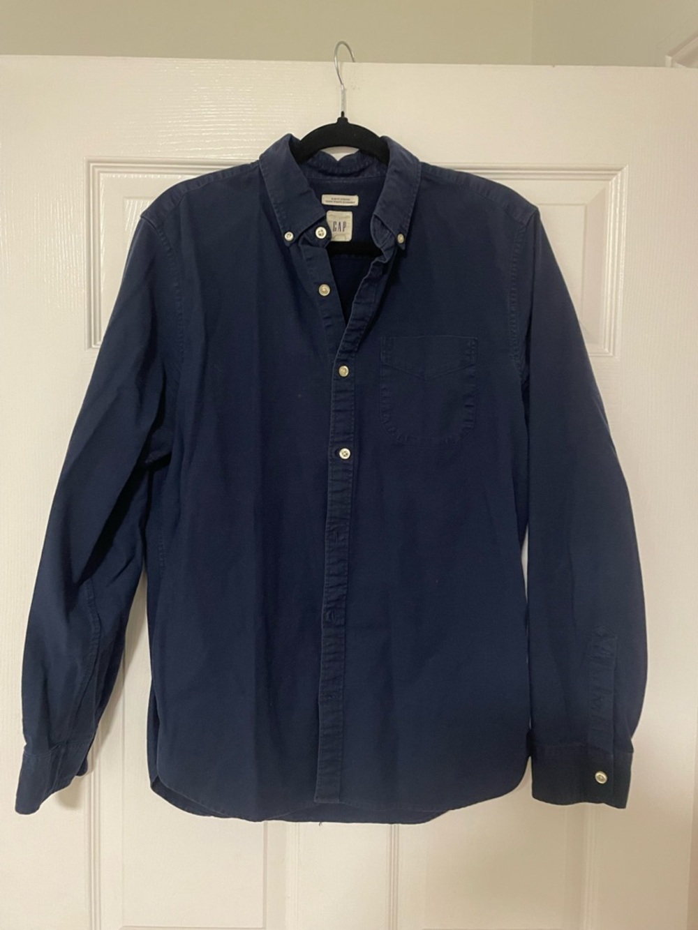 GAP Men's Dark Blue Button-Down Oxford Shirt